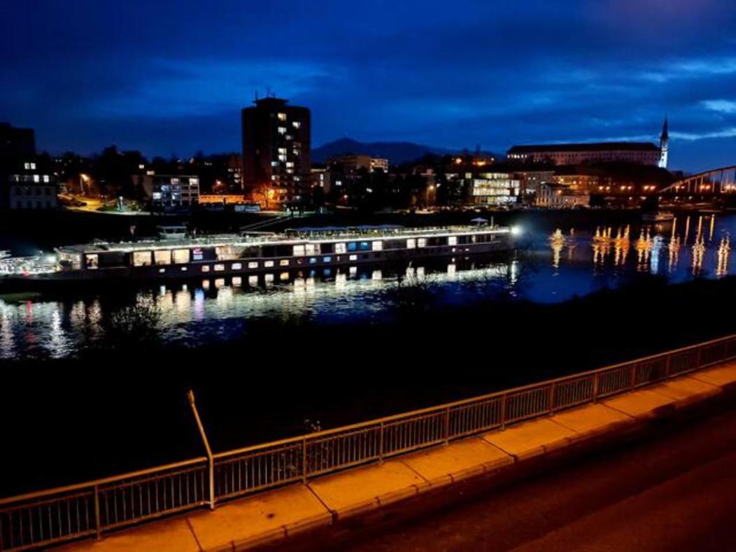 Appartement U Bocmana S Vyhledem Na Zamek A Labe à Decin Extérieur photo