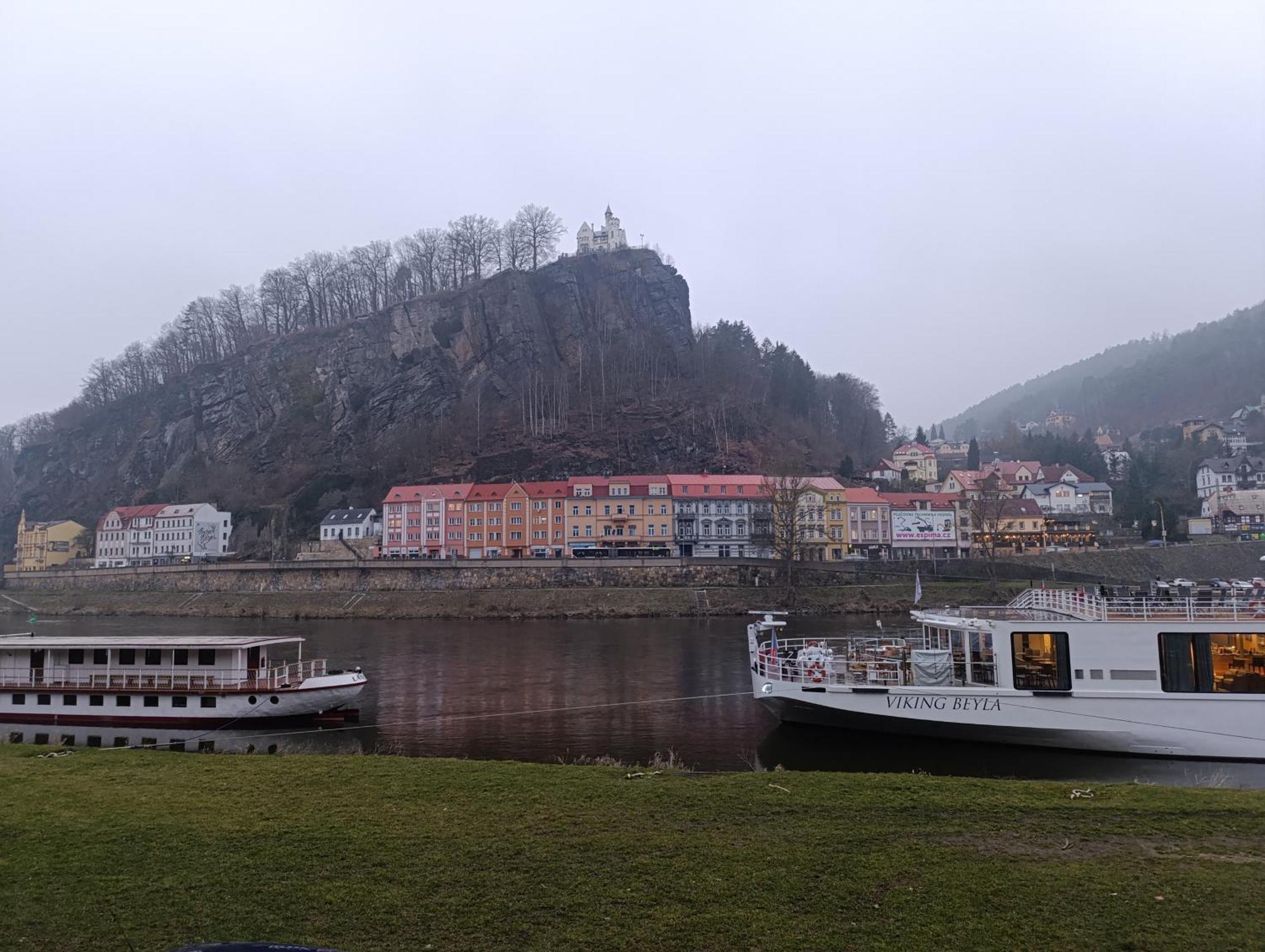 Appartement U Bocmana S Vyhledem Na Zamek A Labe à Decin Extérieur photo