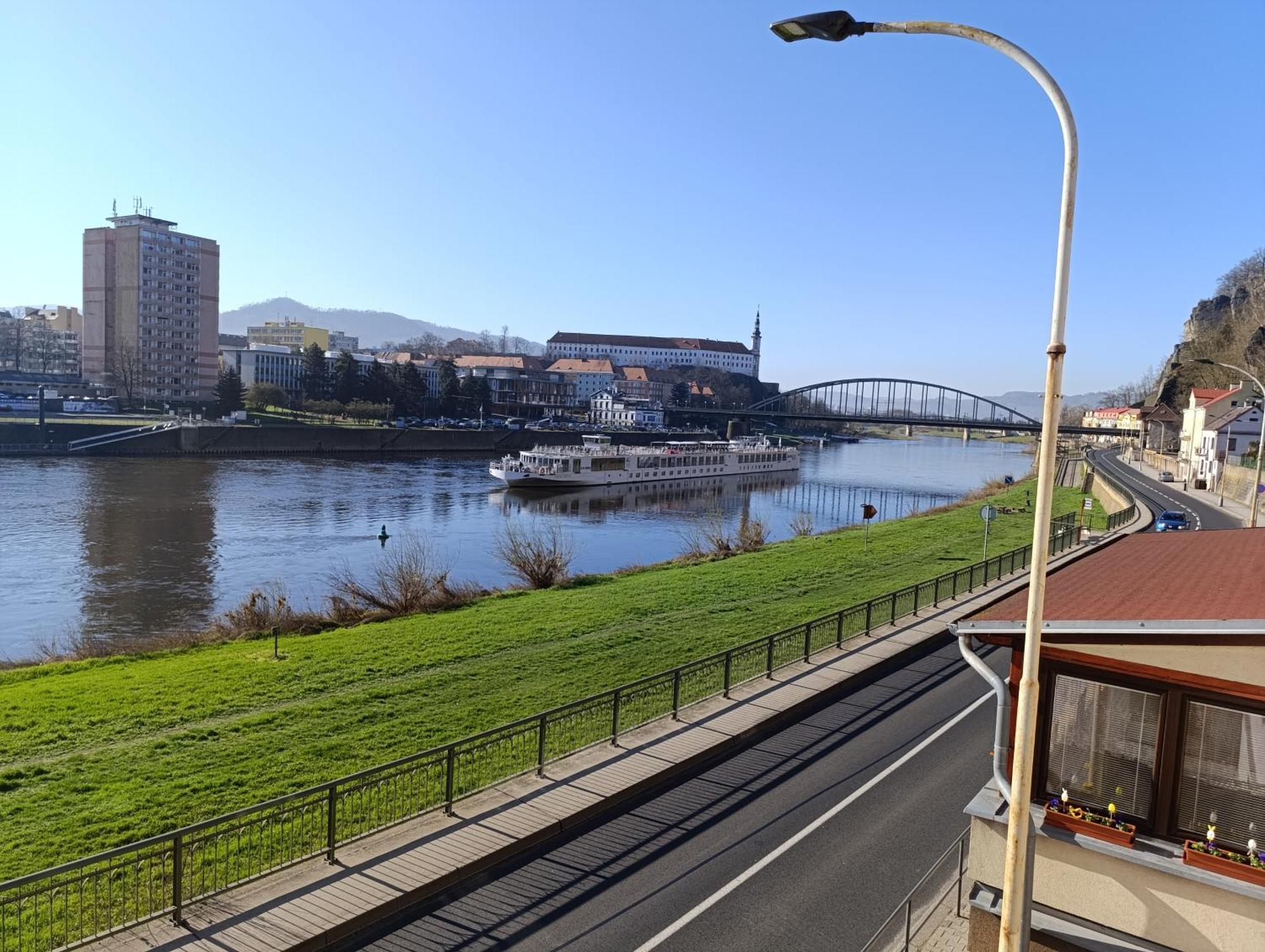 Appartement U Bocmana S Vyhledem Na Zamek A Labe à Decin Extérieur photo